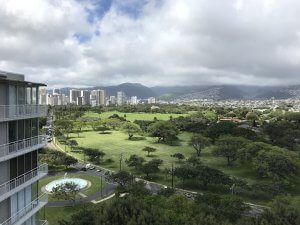 ハワイで大家：ゴールドコーストのこの景色は初めてかも。@Diamond Head Apts